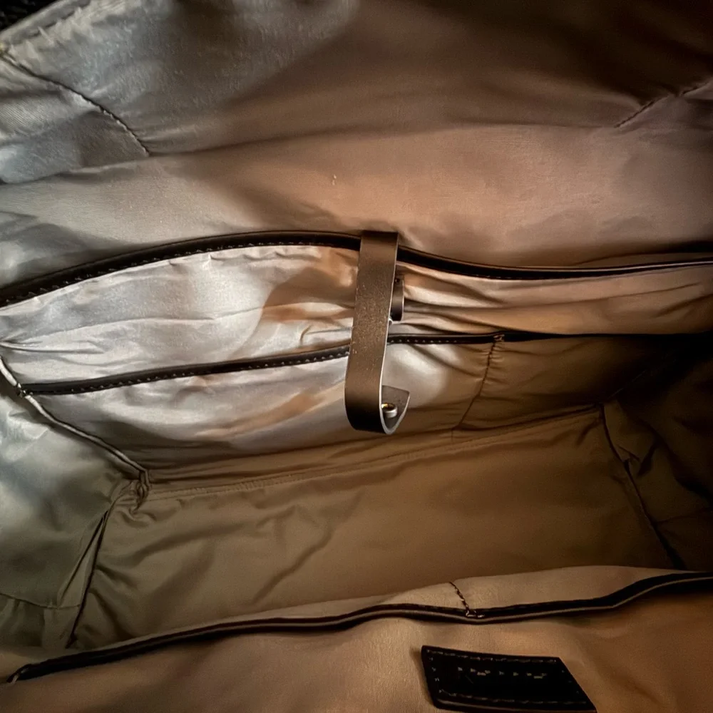 Away The Everywhere Bag in Asphalt (OG version) - Picture 5 of 9